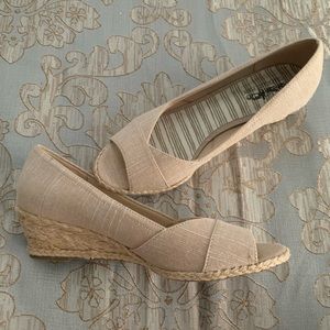 Coach and Four Wedge Sandal, Size 8